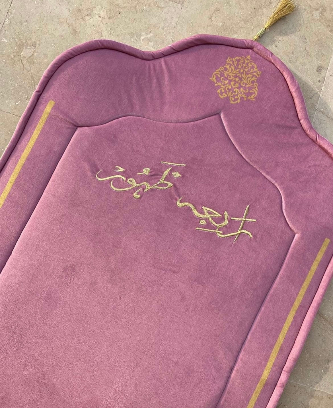 Curve Shaped Prayer Mat - Pink